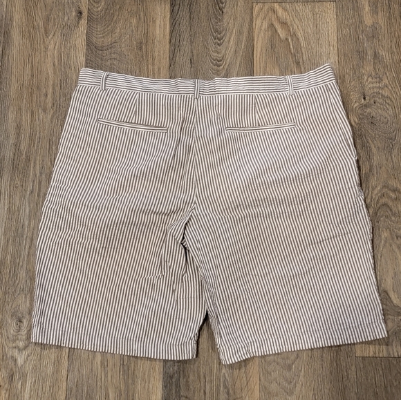 Perry Ellis Seersucker summer shorts - Picture 5 of 6